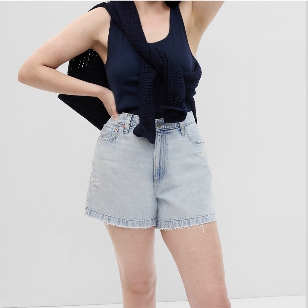 New GAP Denim shorts  Light Blue Jean Shorts woman's size Size 20 35